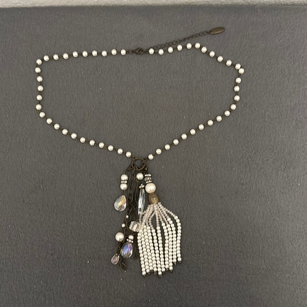 Women’s plunder necklace